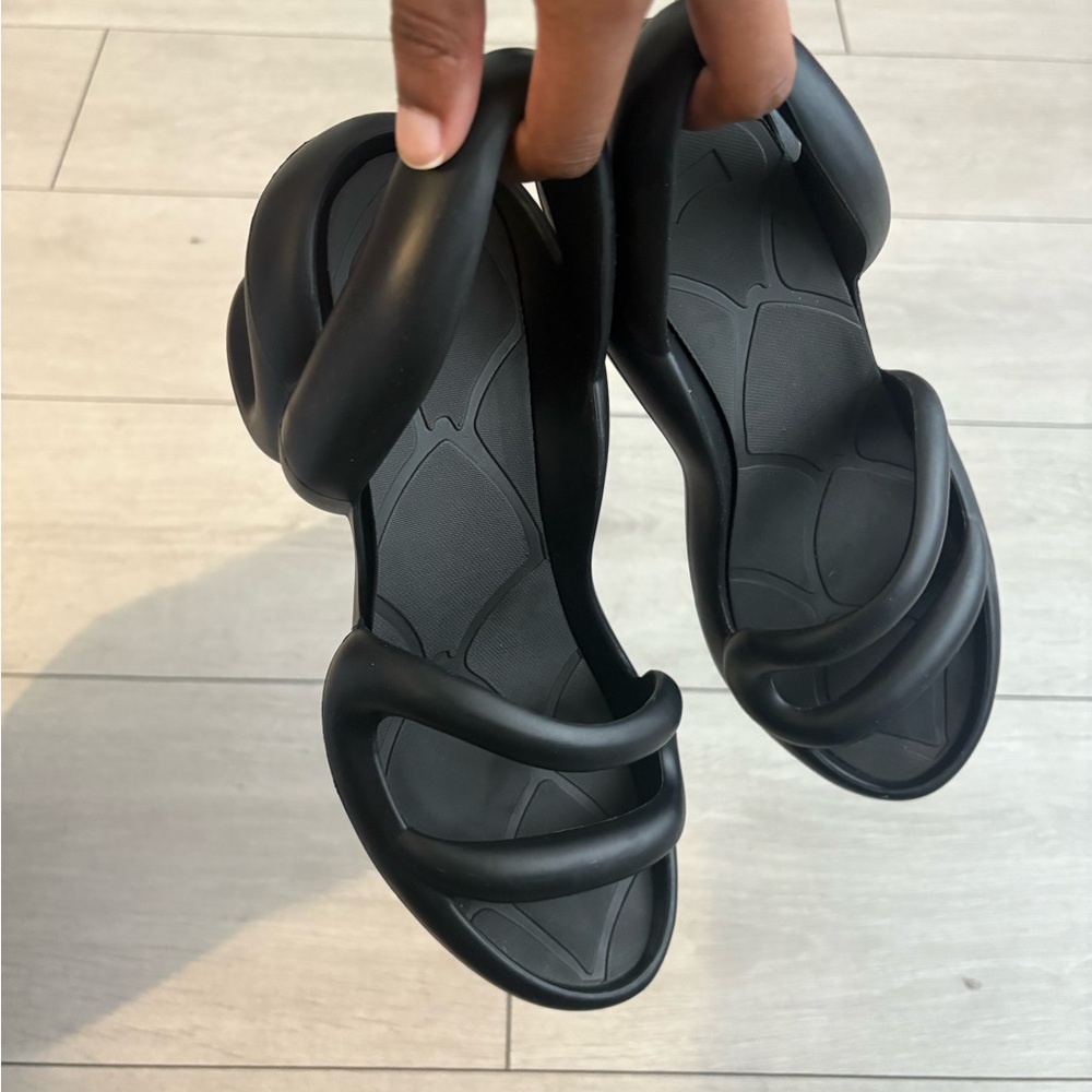 Camper Kobarah Heels – Size EU 40 / US 10 / UK 7 – Black